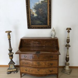 Ribalta sagomata in noce