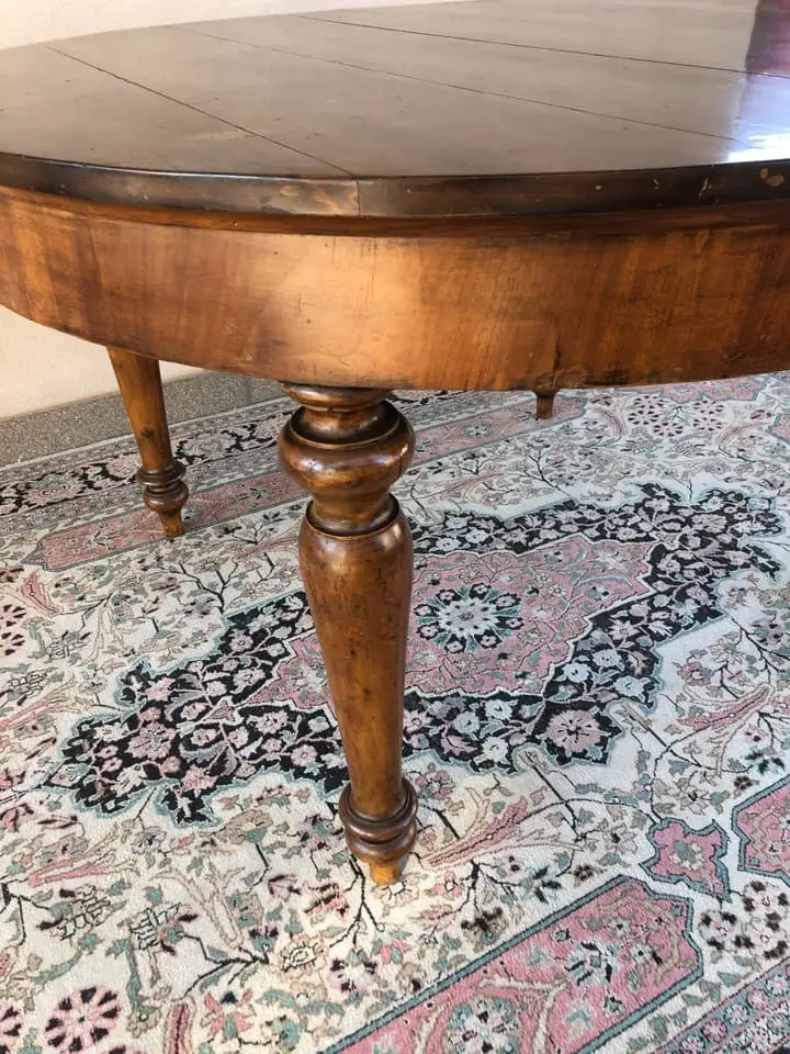 tavolo-rotondo-mobili antichi